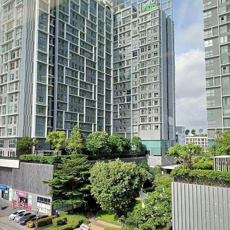 Ideo Mobi Condo Bangkok Bagian luar foto